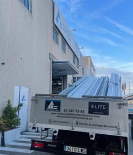 Aluminios Barcelona. Flota de camiones